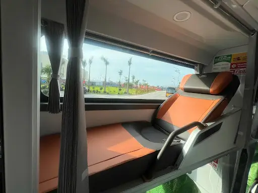 Dat Xe Limousine Di Da Lat Nhan Qua Dac Quyen Amazing Limousine