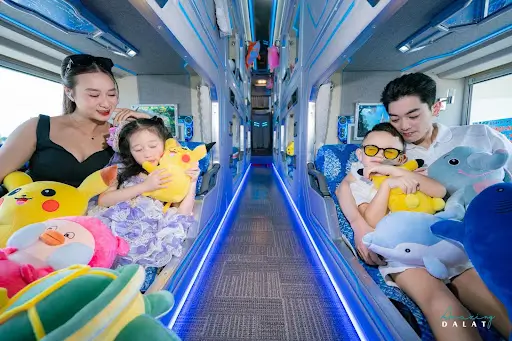 Dat Xe Limousine Di Da Lat Nhan Qua Dac Quyen Membership Amz